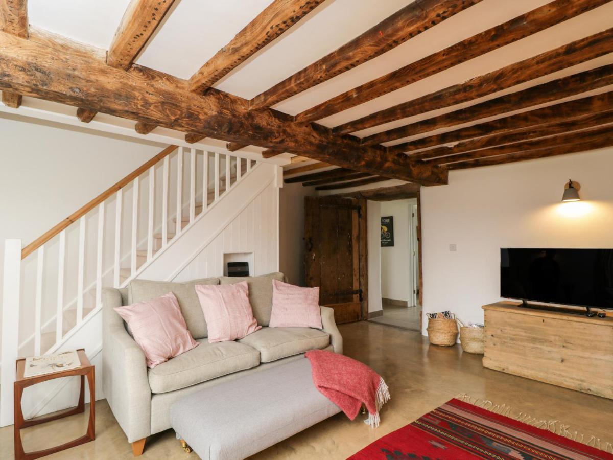 High Cogges Farm Holiday Cottages Уитни Екстериор снимка